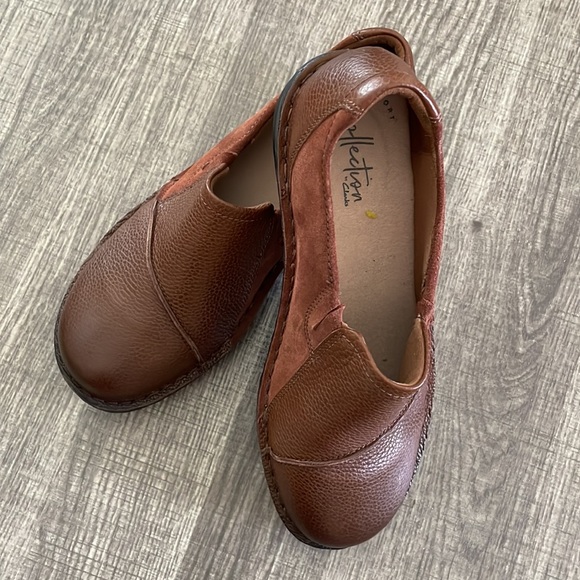 Clarks Ultimate Comfort shoes - Picture 2 of 3